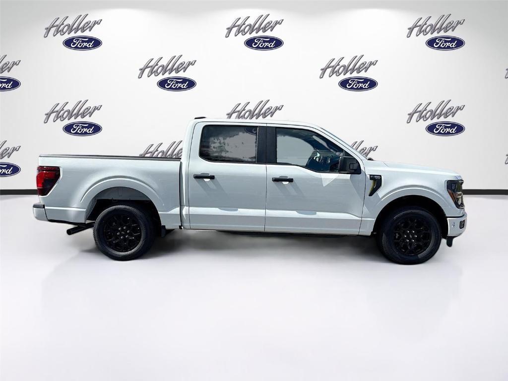 new 2025 Ford F-150 car, priced at $40,015
