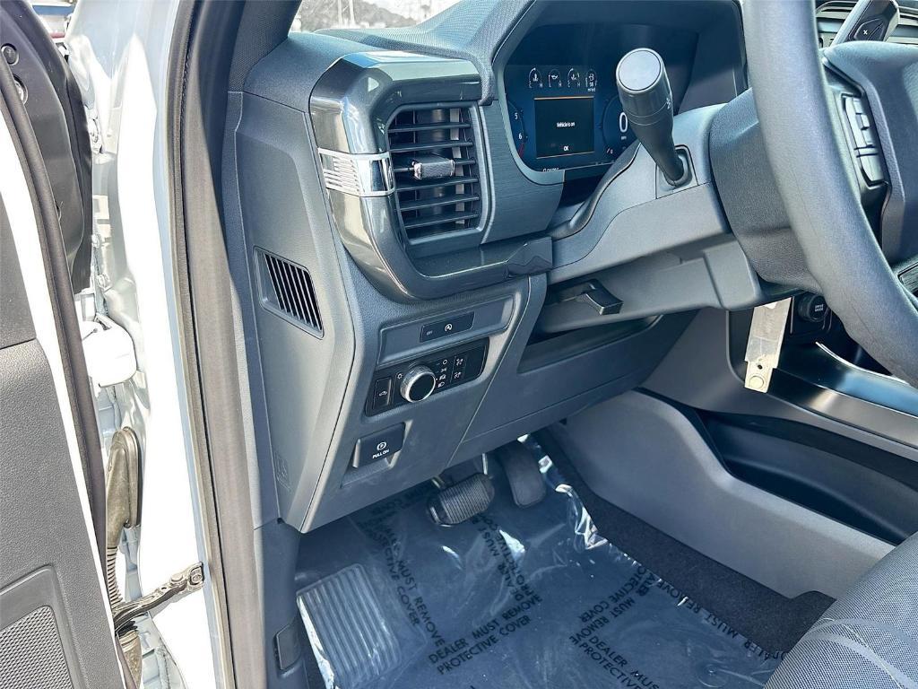 new 2025 Ford F-150 car, priced at $40,015
