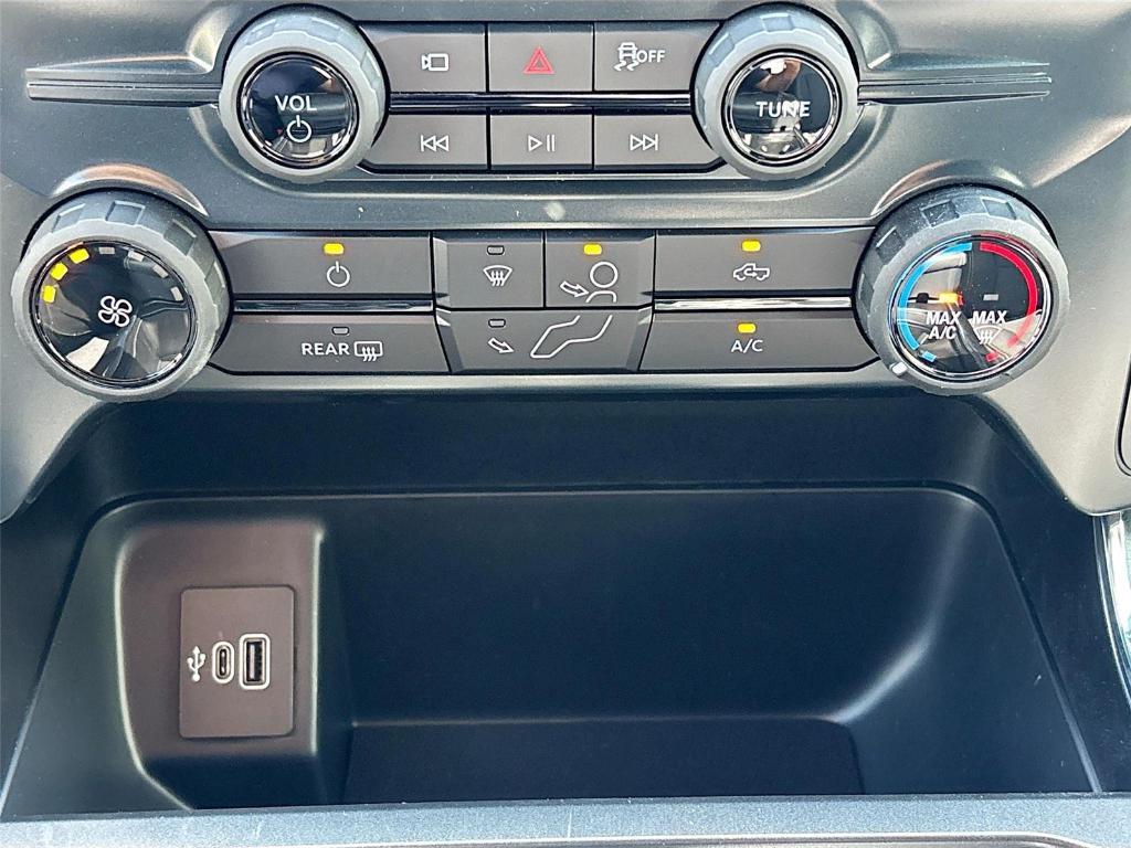 new 2025 Ford F-150 car, priced at $45,825