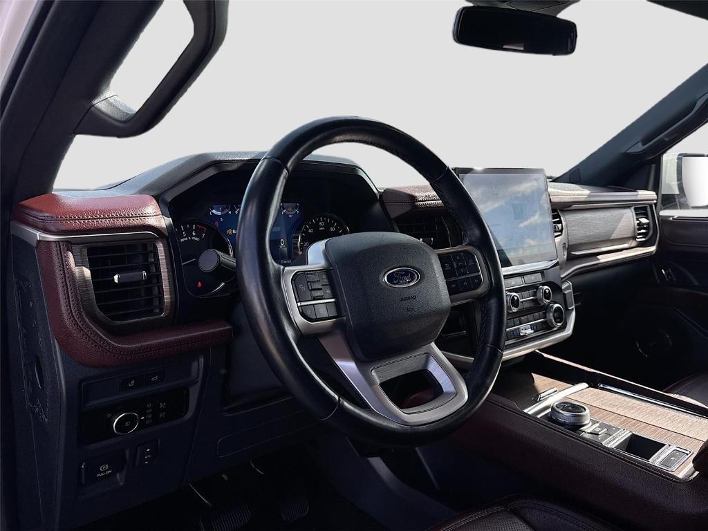 used 2023 Ford Expedition car, priced at $39,997