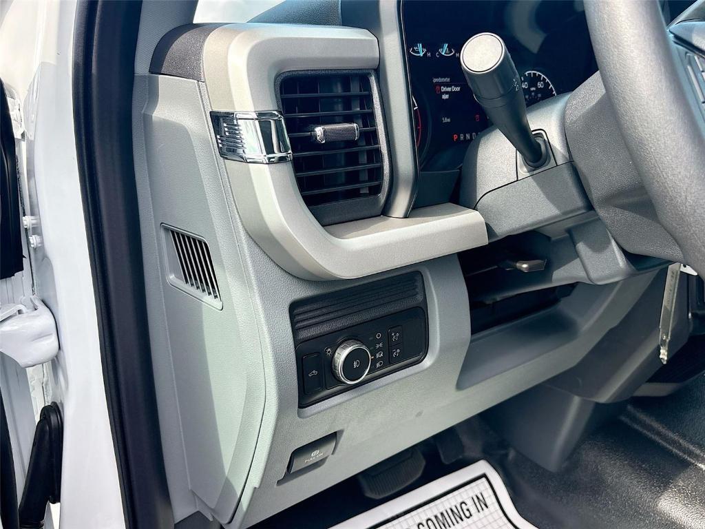 new 2025 Ford F-350 car, priced at $59,005