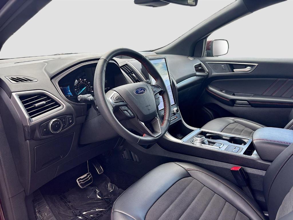 used 2024 Ford Edge car, priced at $29,495