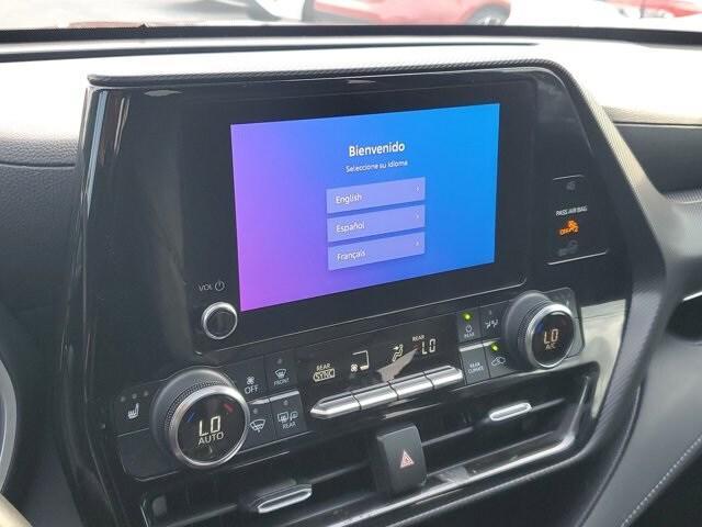 used 2023 Toyota Highlander car, priced at $33,995