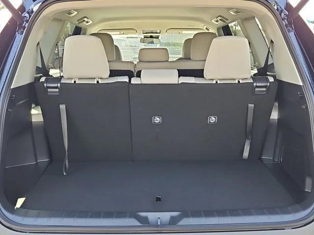 new 2025 Toyota Highlander car, priced at $43,957