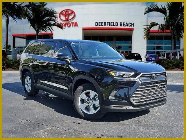 new 2025 Toyota Highlander car, priced at $43,957