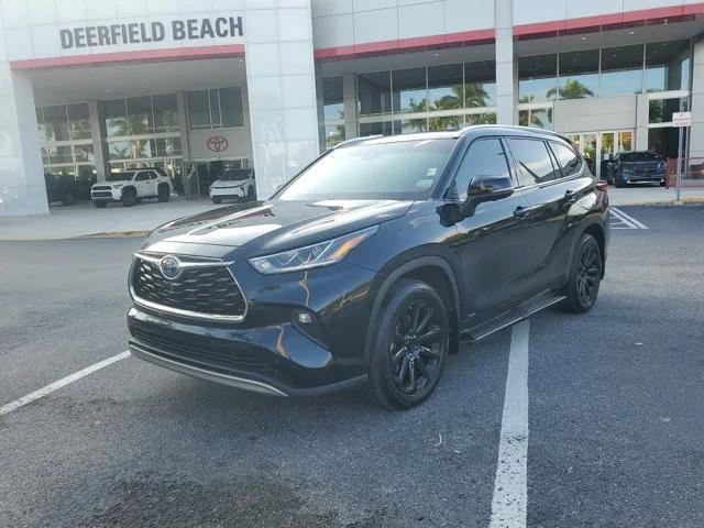 used 2023 Toyota Highlander Hybrid car, priced at $43,996