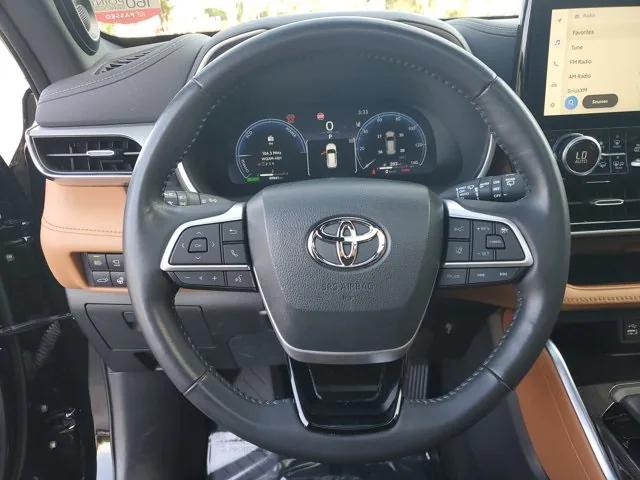 used 2023 Toyota Highlander Hybrid car, priced at $43,996
