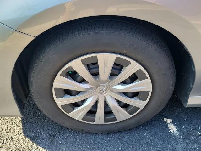 used 2019 Toyota Camry Hybrid car, priced at $23,374