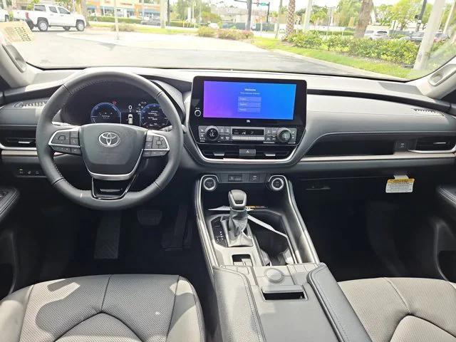 new 2025 Toyota Grand Highlander car, priced at $58,425
