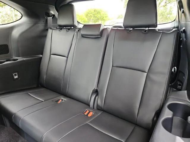 new 2025 Toyota Highlander car, priced at $47,661