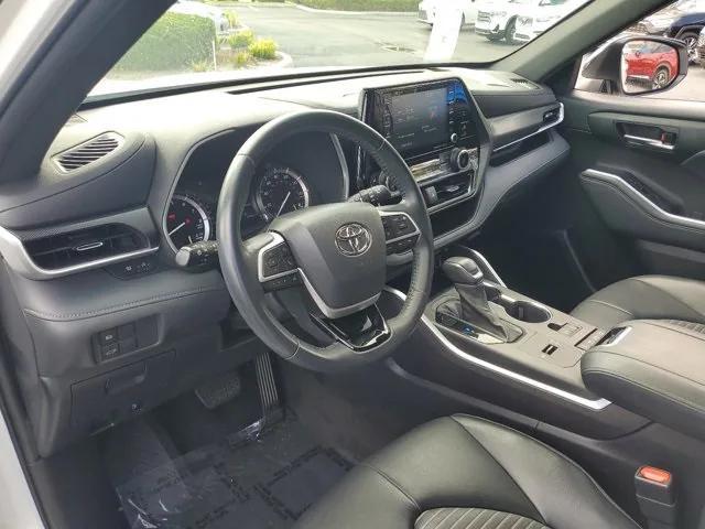 used 2022 Toyota Highlander car, priced at $36,988