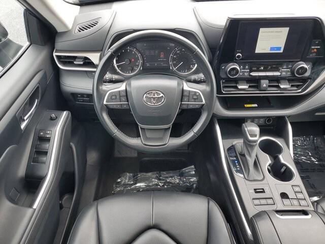 used 2023 Toyota Highlander car, priced at $38,495