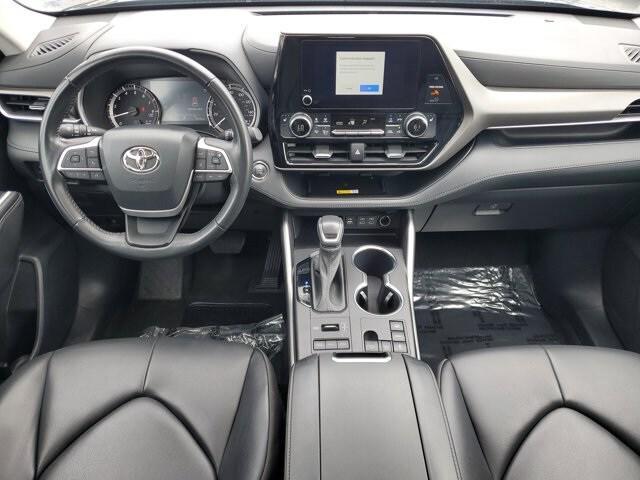 used 2023 Toyota Highlander car, priced at $38,495