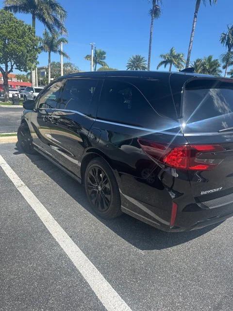 used 2025 Honda Odyssey car, priced at $40,885