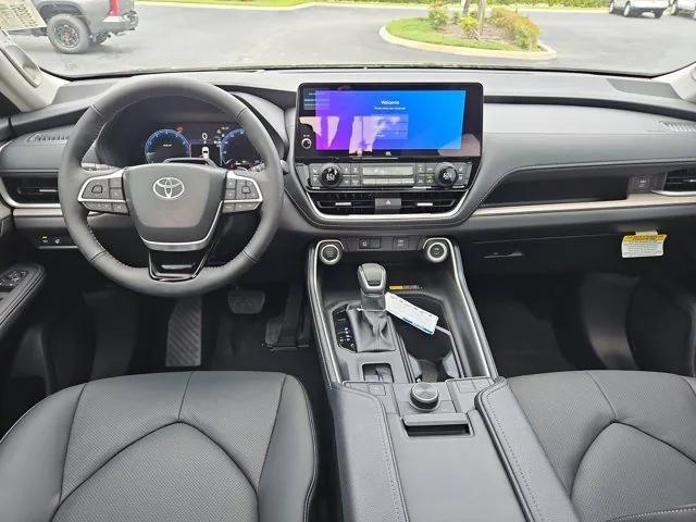 new 2025 Toyota Grand Highlander car, priced at $53,302