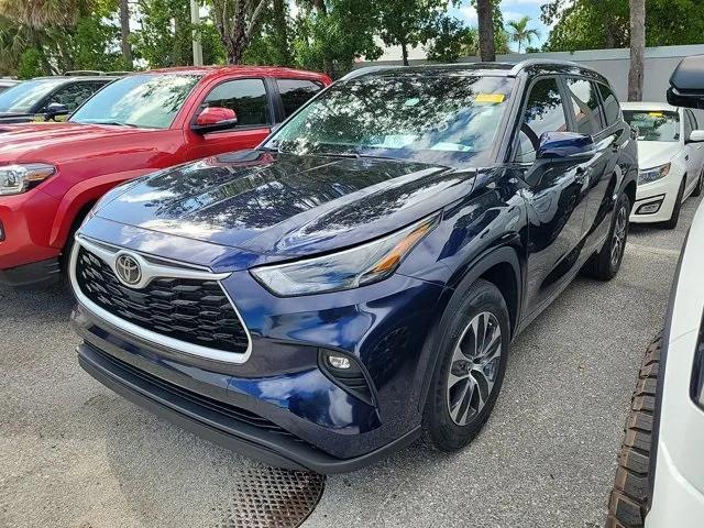 used 2023 Toyota Highlander car, priced at $33,295