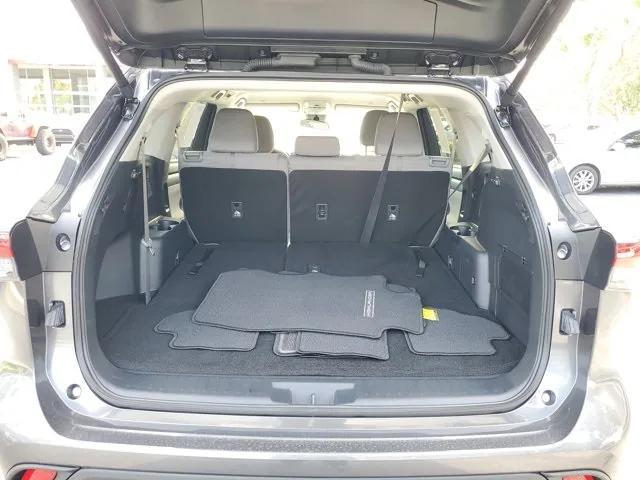 used 2024 Toyota Highlander car, priced at $38,195