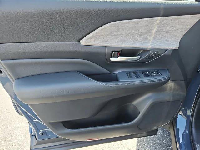 new 2025 Toyota Grand Highlander car, priced at $55,775