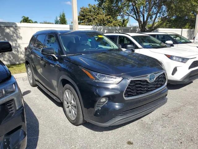 used 2021 Toyota Highlander Hybrid car, priced at $32,595