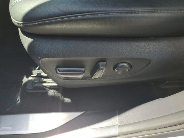 used 2022 Toyota Highlander car, priced at $41,895