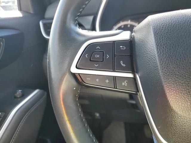 used 2022 Toyota Highlander car, priced at $32,996