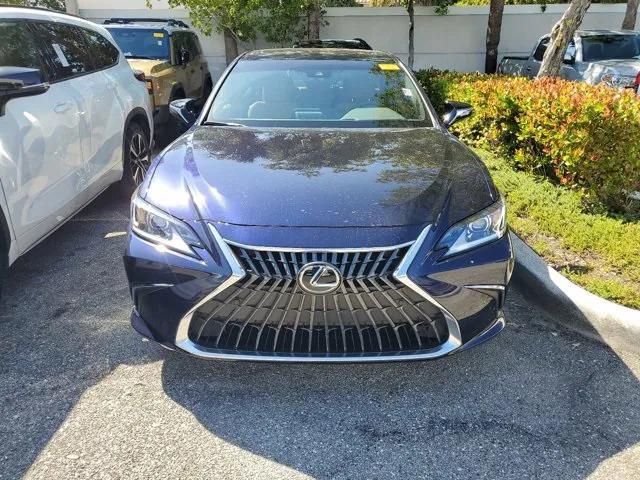 used 2025 Lexus ES 350 car, priced at $47,097