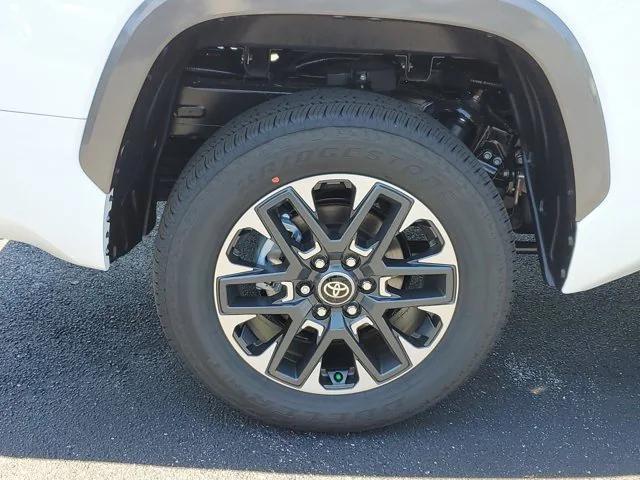 new 2025 Toyota Tundra Hybrid car, priced at $61,937