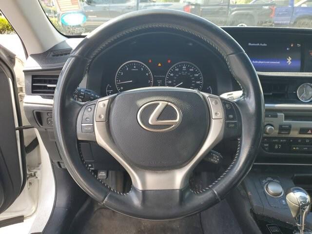 used 2015 Lexus ES 350 car, priced at $15,995