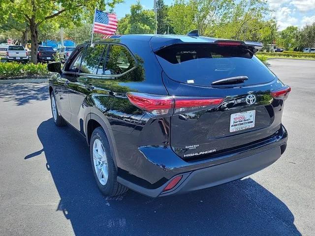 used 2021 Toyota Highlander car, priced at $28,995