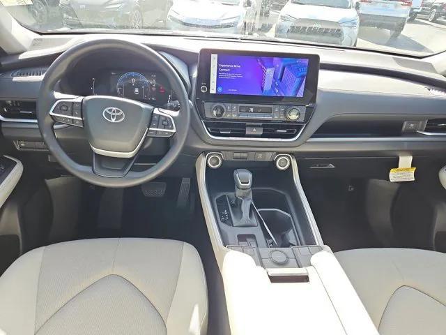 new 2025 Toyota Highlander car, priced at $43,957