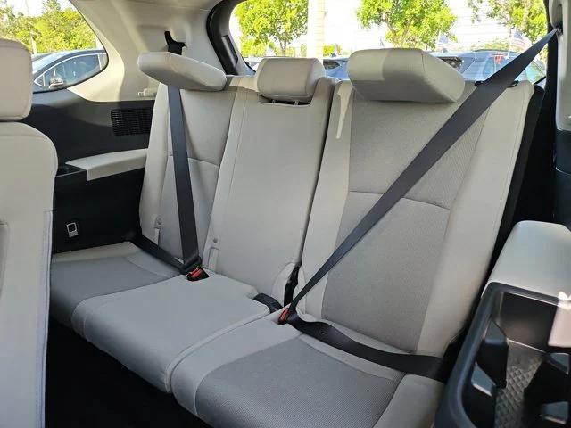 new 2025 Toyota Highlander car, priced at $43,957