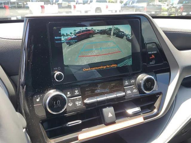 new 2025 Toyota Highlander Hybrid car, priced at $48,065