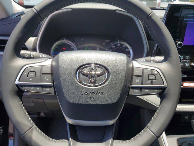 new 2025 Toyota Highlander Hybrid car, priced at $48,065
