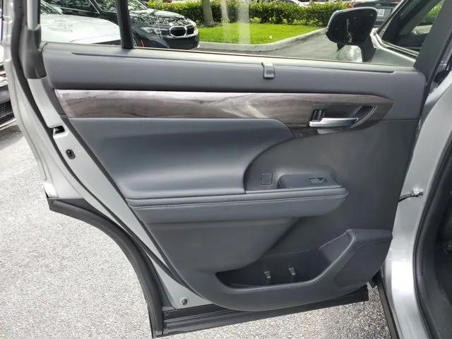 used 2022 Toyota Highlander Hybrid car, priced at $46,251