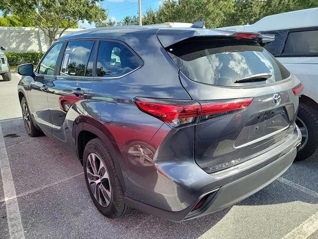 used 2023 Toyota Highlander car, priced at $40,595