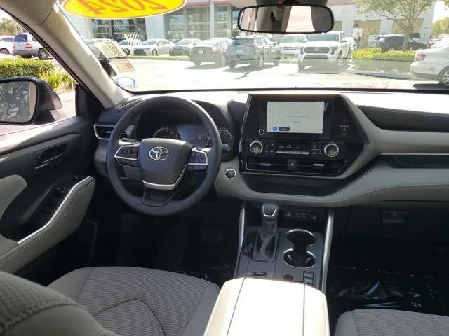 used 2024 Toyota Highlander car, priced at $38,795