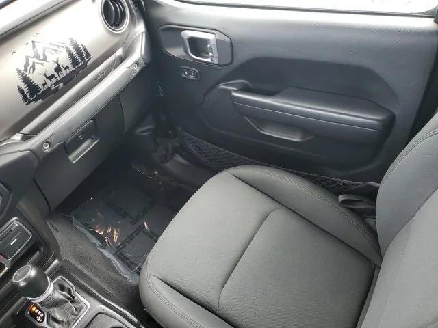 used 2020 Jeep Gladiator car, priced at $18,995