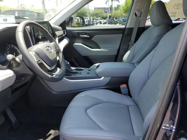 new 2025 Toyota Highlander car, priced at $43,073