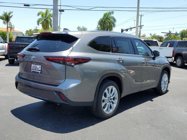 new 2025 Toyota Highlander car, priced at $48,900
