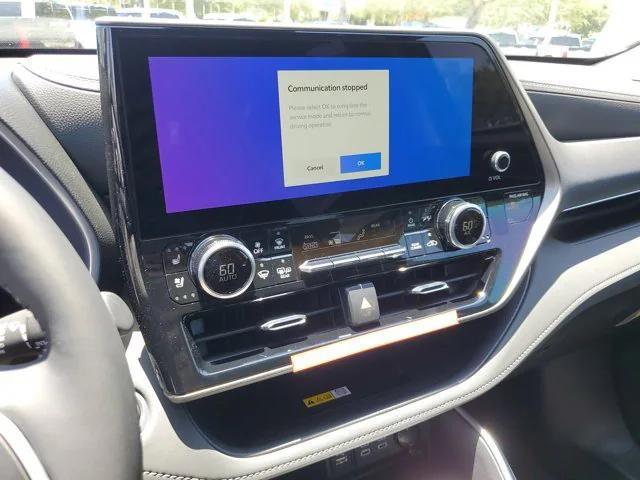 new 2025 Toyota Highlander car, priced at $50,366