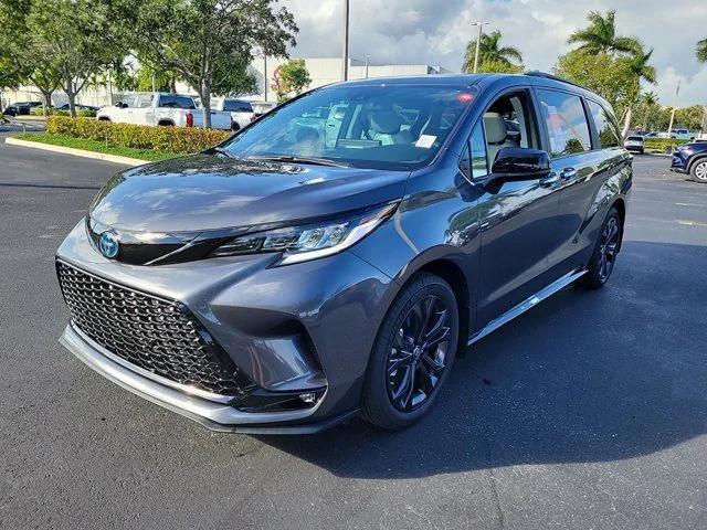 new 2025 Toyota Sienna car, priced at $49,886