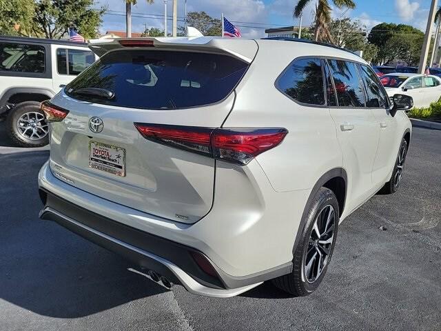 used 2022 Toyota Highlander car, priced at $36,995