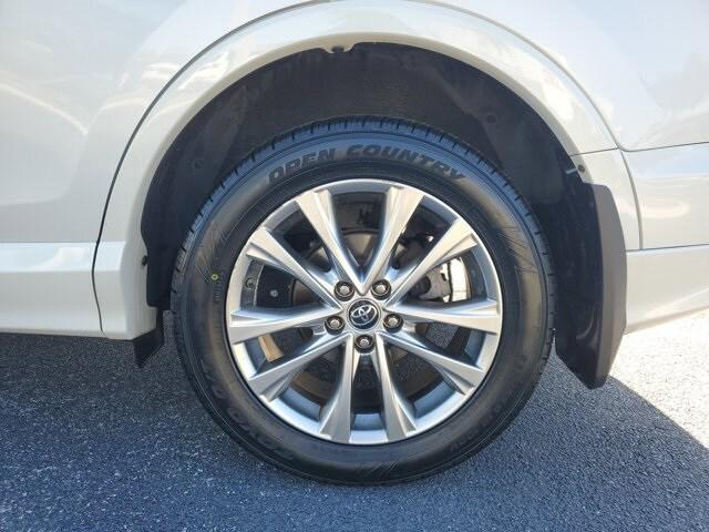 used 2018 Toyota RAV4 car, priced at $21,495