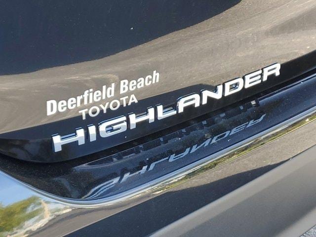 new 2024 Toyota Highlander car, priced at $40,261