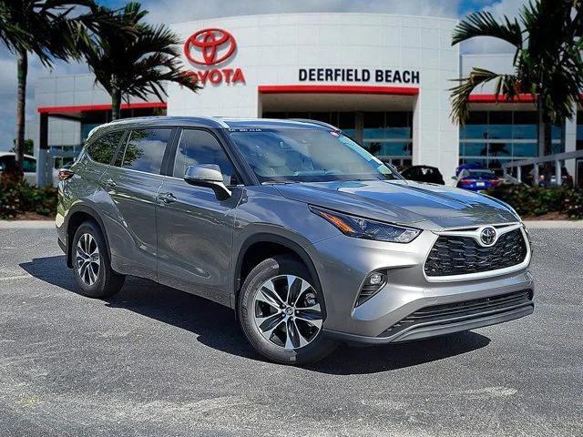 new 2025 Toyota Highlander car, priced at $44,680
