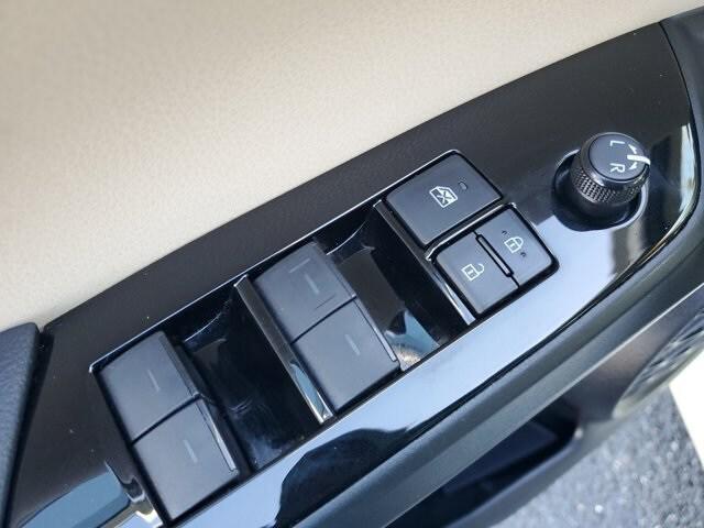 used 2019 Toyota Prius car, priced at $18,495