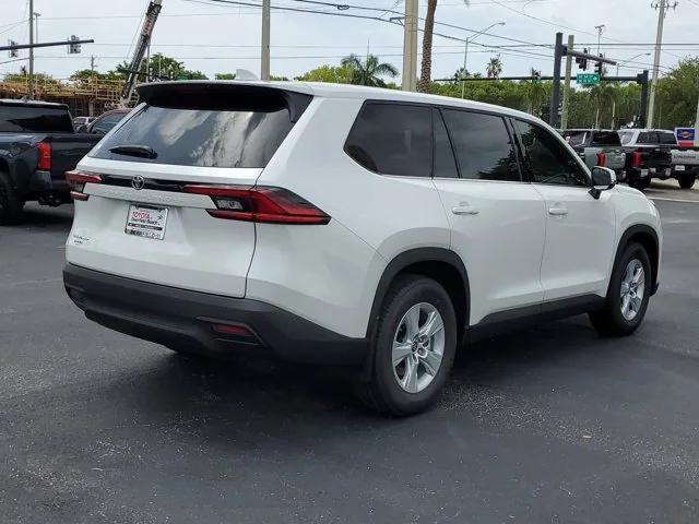 new 2025 Toyota Highlander Hybrid car, priced at $48,341