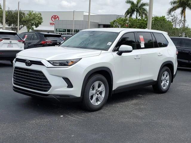 new 2025 Toyota Highlander Hybrid car, priced at $48,341