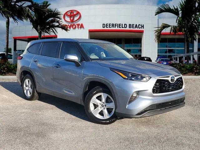 used 2023 Toyota Highlander car, priced at $29,995