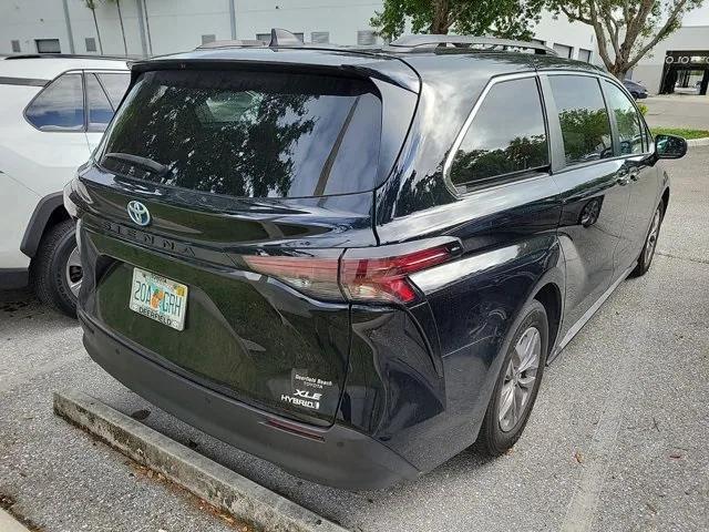 used 2023 Toyota Sienna car, priced at $43,995